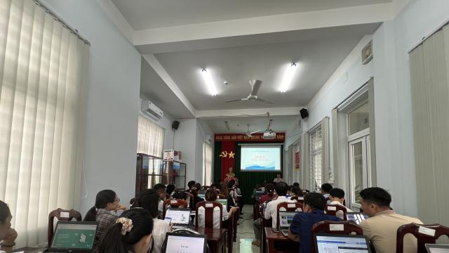 Đắk Lắk: Tập huấn triển khai Hệ thống báo cáo an toàn thực phẩm trực tuyến cho tuyến huyện