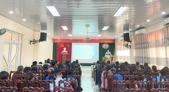 Hà Nam: Tổ chức các Hội nghị tập huấn kiến thức, thực hành về an toàn thực phẩm cho người sản xuất, kinh doanh thực phẩm, kinh doanh dịch vụ ăn uống, Bếp ăn tập thể do ngành y tế tuyến tỉnh quản lý