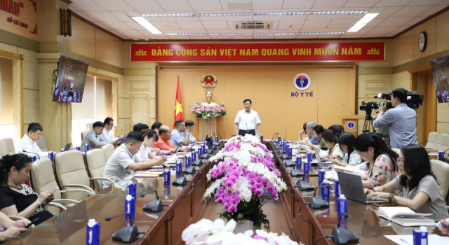 Hội nghị trực tuyến toàn quốc về tăng cường kiểm tra việc chấp hành các quy định pháp luật về dược, an toàn thực phẩm
