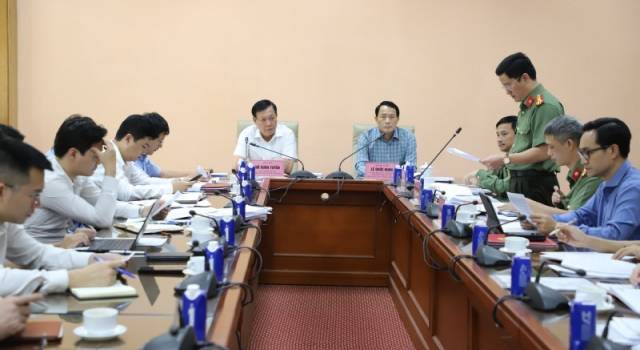 Thứ trưởng Bộ Y tế Đỗ Xuân Tuyên làm việc với đoàn công tác Bộ Công an về tiến độ xây dựng 02 chỉ số liên quan đến Bộ chỉ số an ninh, an toàn quốc gia