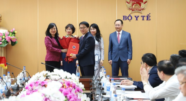 Bộ Y tế tổ chức hội nghị công bố các Quyết định điều động, bổ nhiệm cán bộ